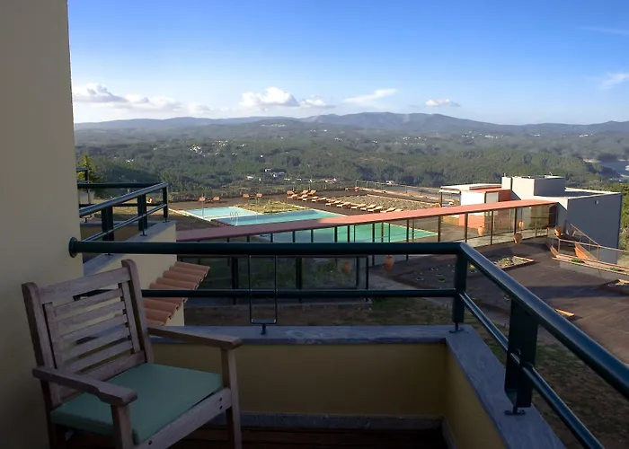 Da Montanha Otel 4*