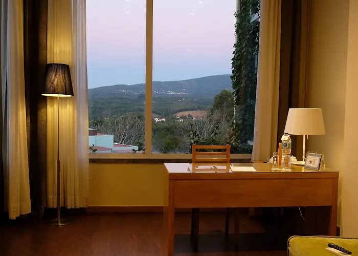 Da Montanha Otel 4*